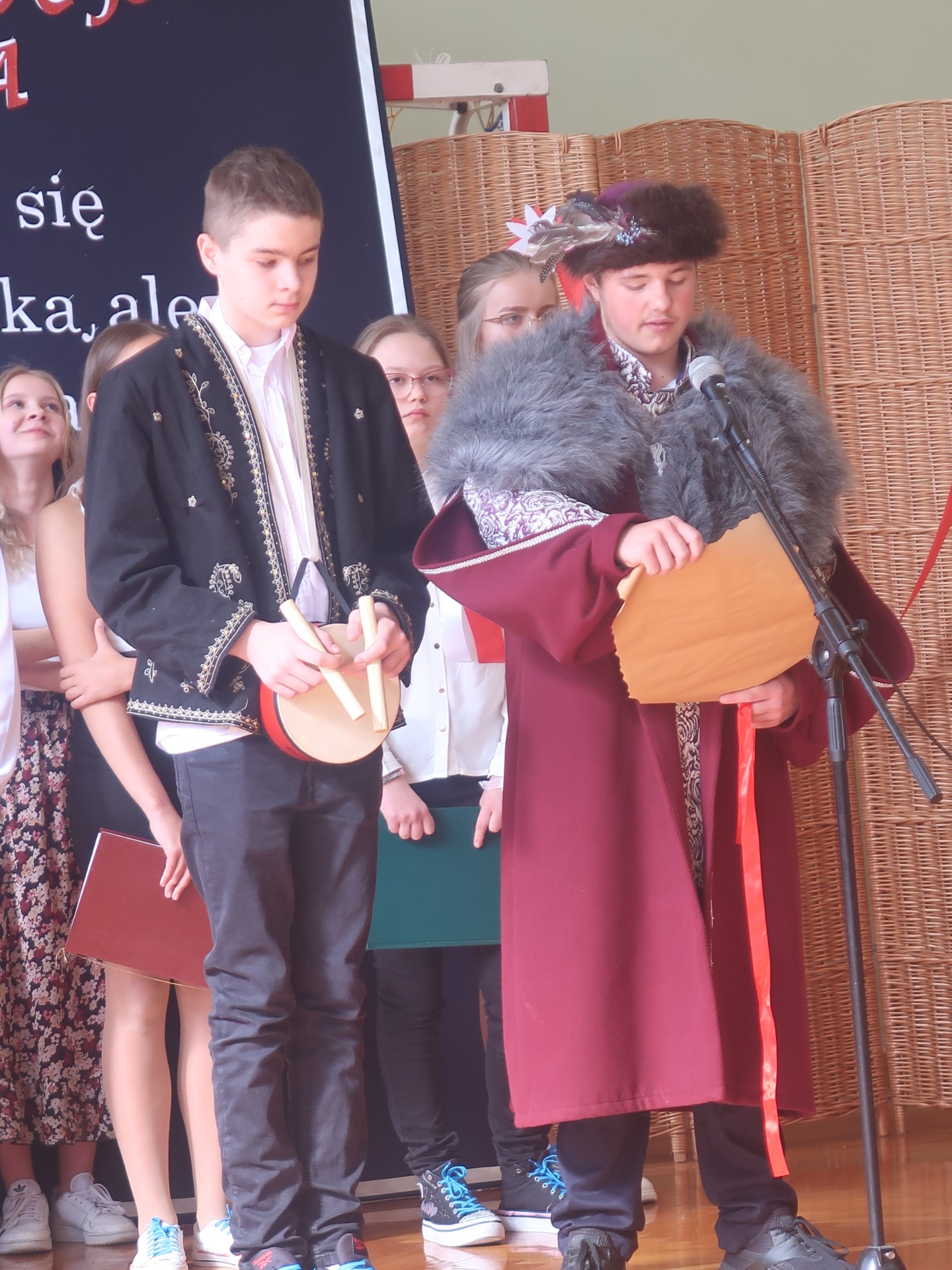image_016.jpg