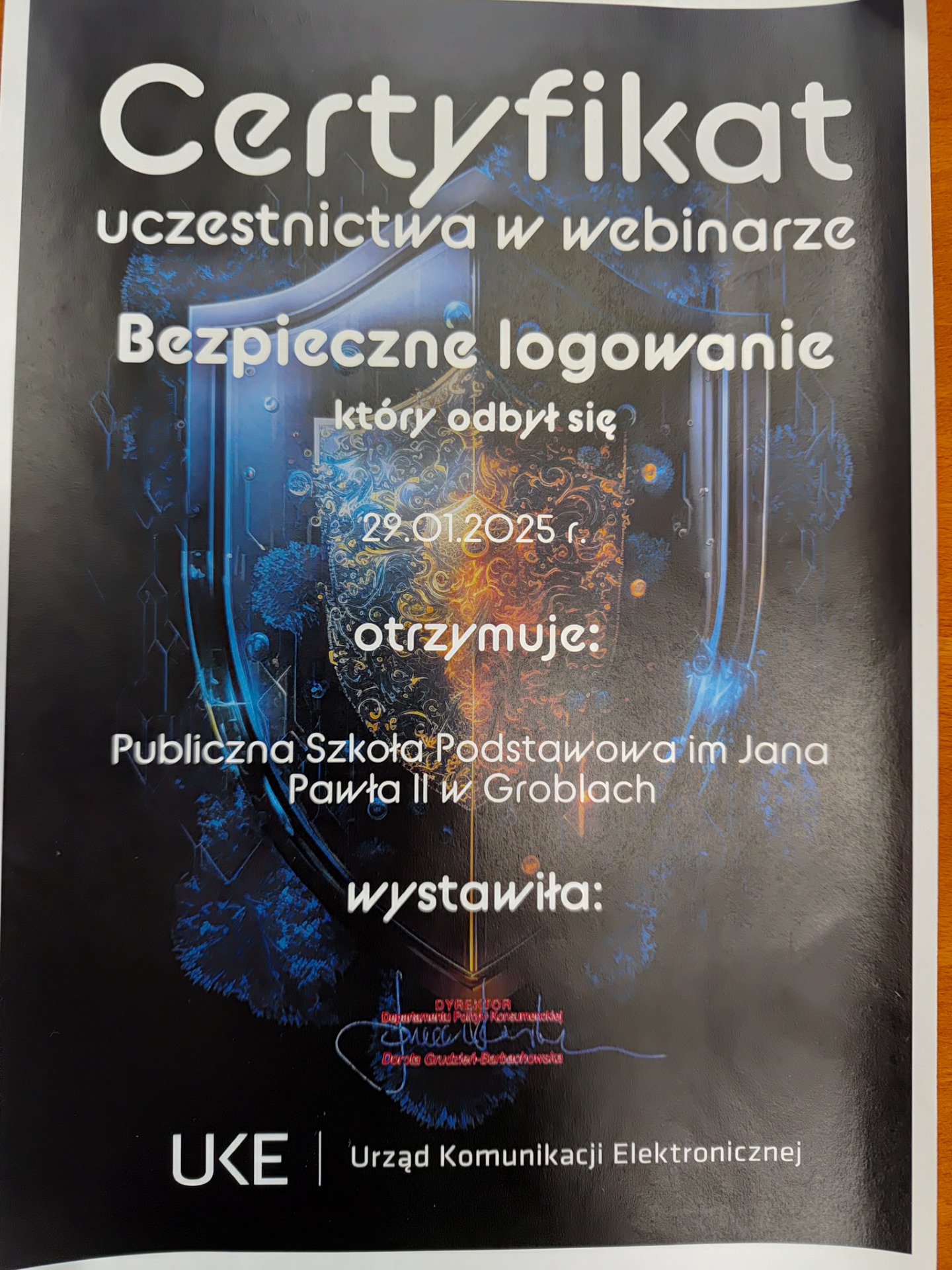 Hdimg918b00f041ef8f2c5276d971f208aa
