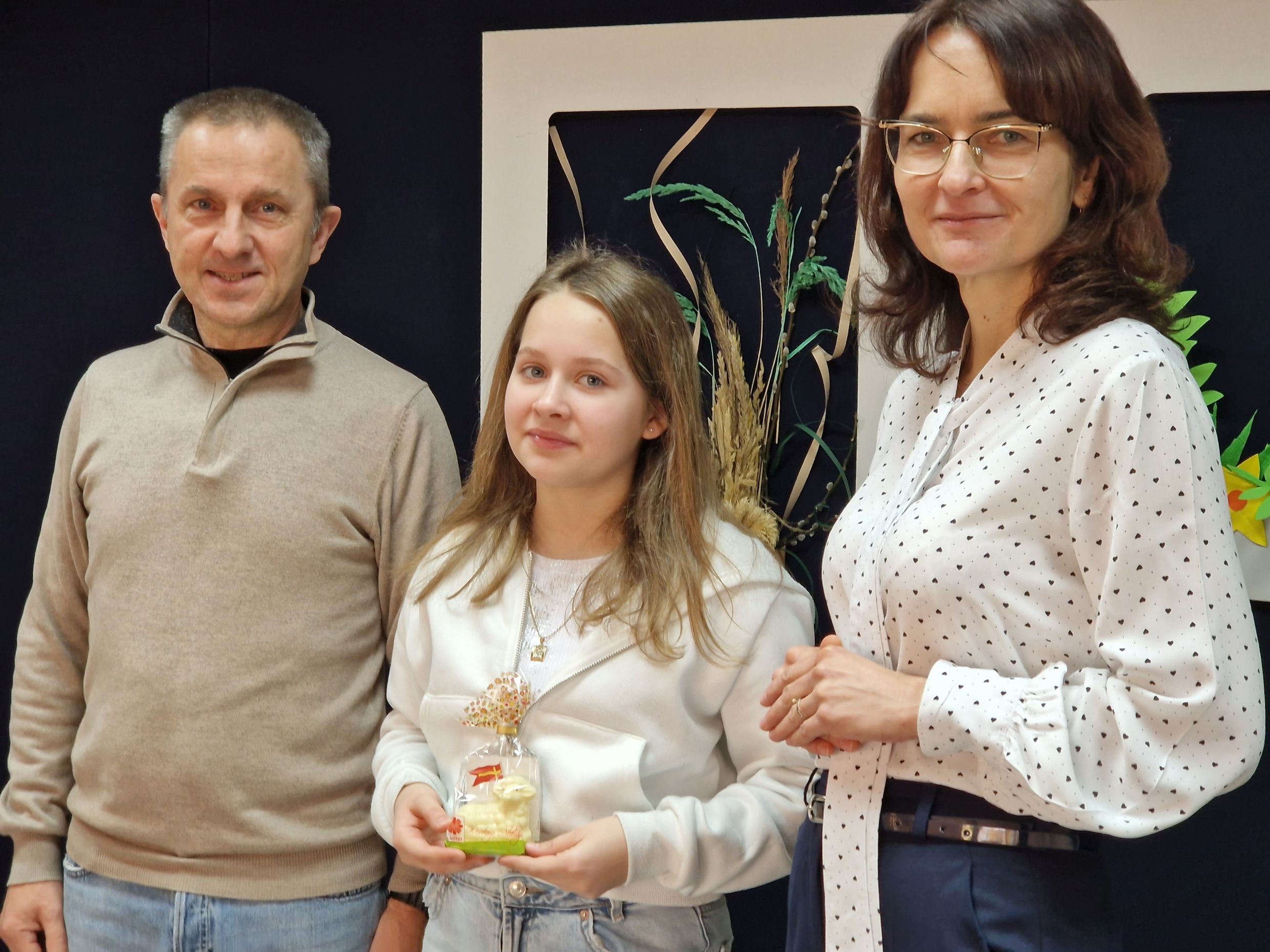 Sadzimy drzewka brzóz i wiązu; nasze rozmowy o ekologii (Dzień Ziemi)